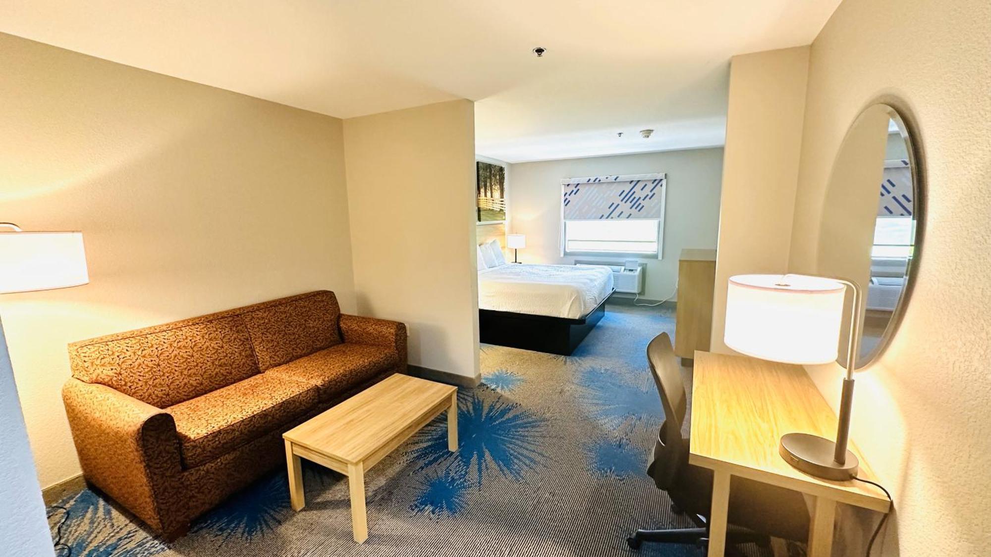 Days Inn & Suites By Wyndham Wynne Eksteriør bilde