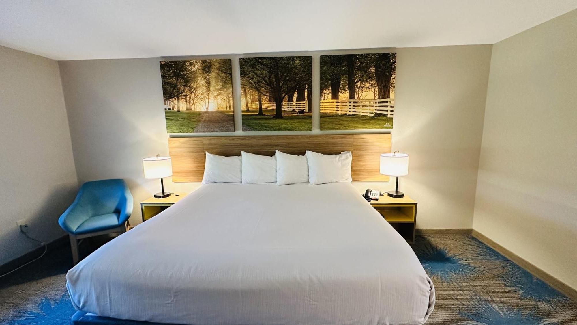 Days Inn & Suites By Wyndham Wynne Eksteriør bilde