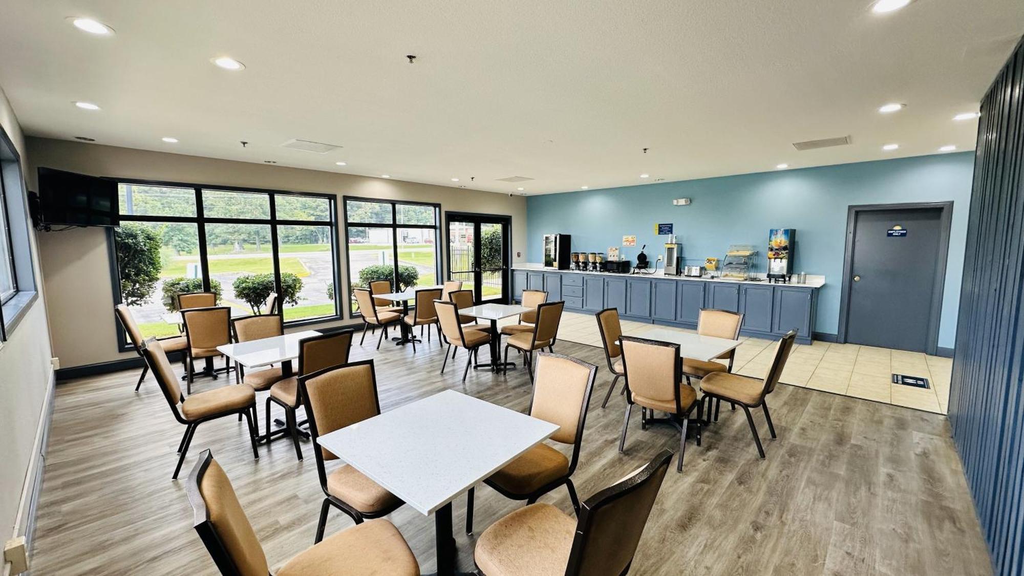 Days Inn & Suites By Wyndham Wynne Eksteriør bilde