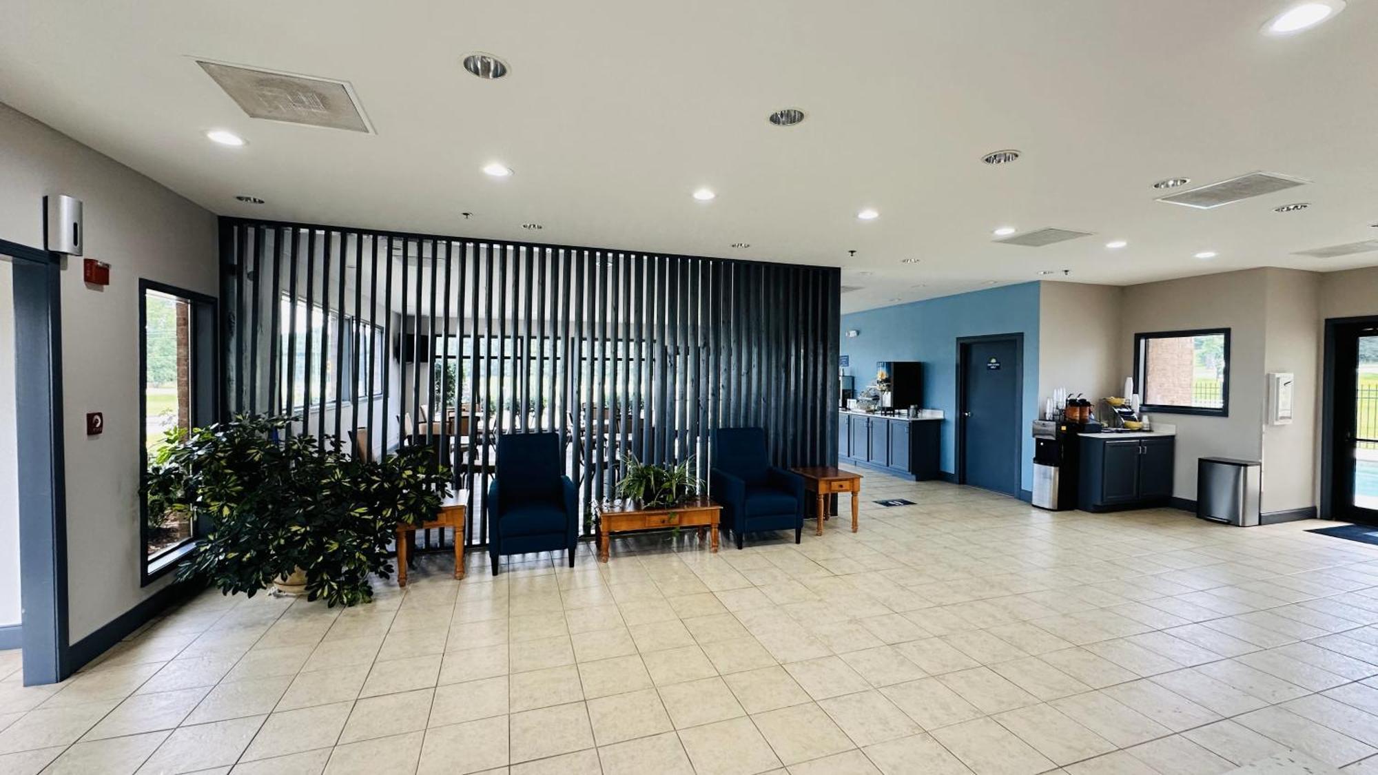 Days Inn & Suites By Wyndham Wynne Eksteriør bilde